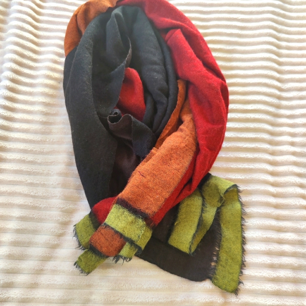 Cute multi color 🧣